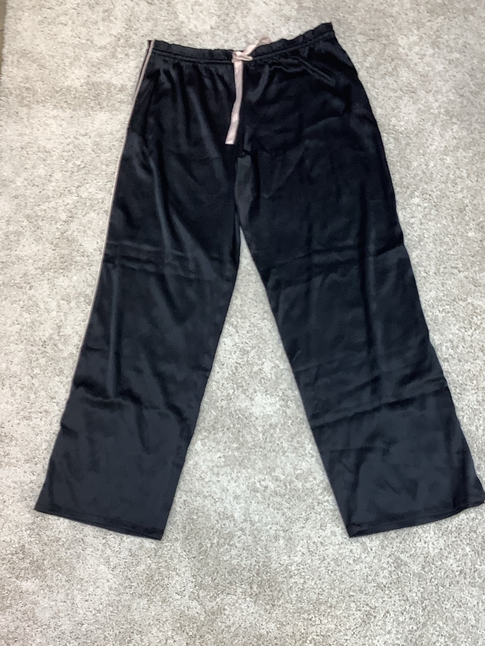 Like New Black Victorias Secret pajama pants Women’s large